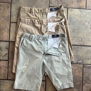 Vineyard Vines Men's Size 16 in Tan, khaki and Light Gray. 3 pairs. Golf shorts